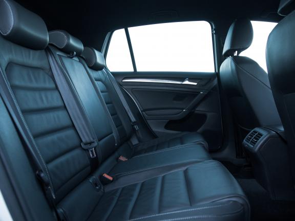 Autó üléshuzat javítás