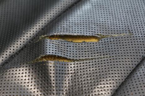 Honda bőrülés szakadás - autókárpitozás előtt 2