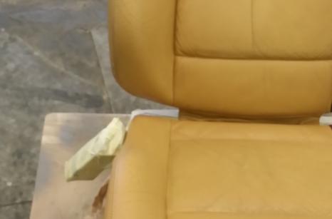 Autókárpit bőrfestés