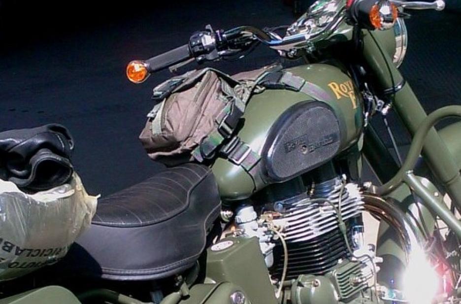 Royal Enfield veterán motorkerékpár ülés